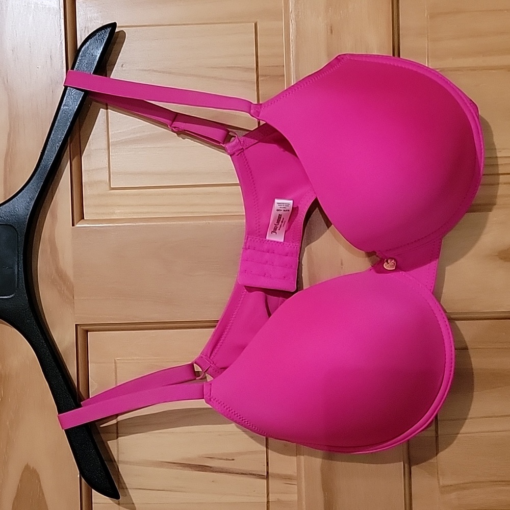 NWOT 42D Juicy Couture Bra